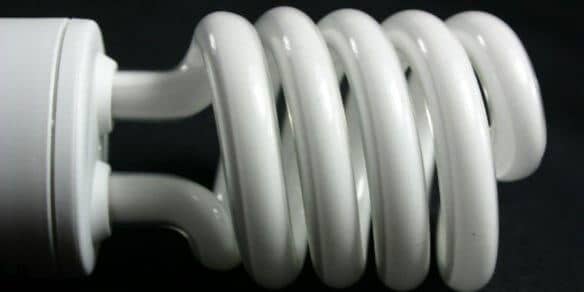 energy_saving_lightbulb_maintracts