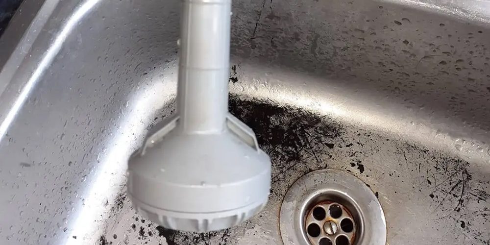 Cleaning-a-magnetic-boiler-filter Cleaning-a-magnetic-boiler-filter